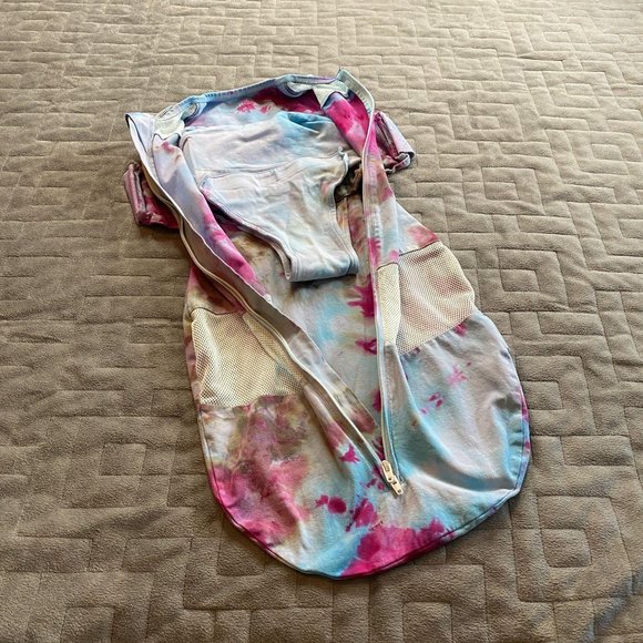 Tie Dyed Snoo Sleep Sack Swaddler || Large - Picture 4 of 4